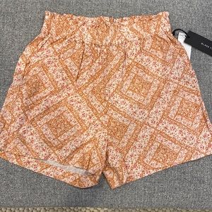 NWT Black Tape Paisley Print Shorts - Sz. S